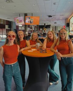 Back to the 70's... - Phoebus Communication ,agence de communication à Clermont Ferrand