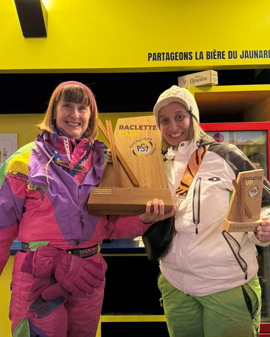 Une tenue de ski, de la raclette, un trophée solidaire… et l’équipe Phoebus réunie